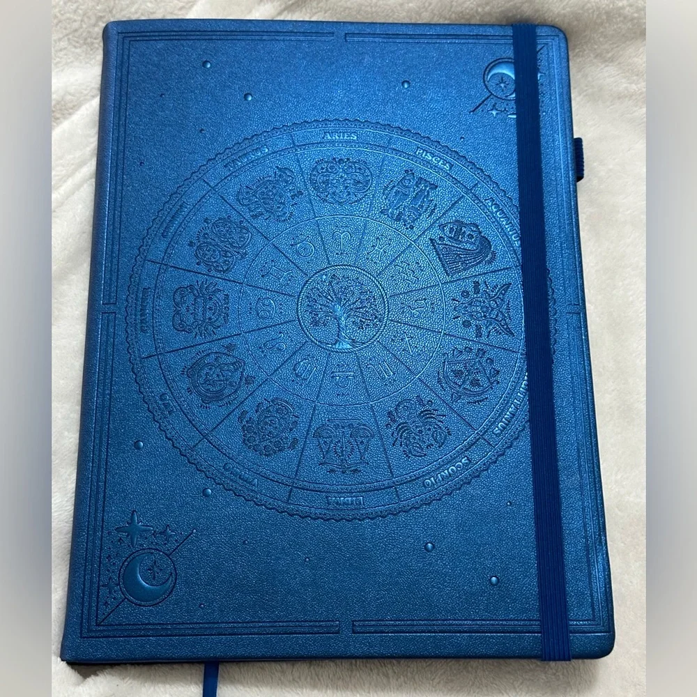 Celestial Zodiac Planner/Journal/Diary 2023 - Picture 1 of 16